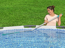 pol_pm_Bestway-Akumulatorowy-bezprzewodowy-odkurzacz-do-basenu-AquaSurge-58771-20739_1.jpg