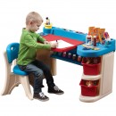 step2-biurko-dla-malego-artysty-z-krzeslem-polkami-i-tablica-2.jpg