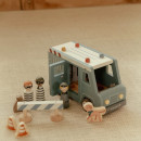 pol_pl_Little-Dutch-Samochod-policyjny-z-figurkami-FSC-5418_16.jpg