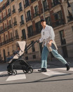 Bugaboo-Dragonfly-Plus-Kinderwagen-Lifestyle_3_960x1200.jpg