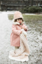 pol_pl_Elodie-Details-Czapka-zimowa-Furry-Knit-Powder-Pink-35664_2.jpg