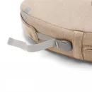 elysia-warm-beige-detail-closure.webp