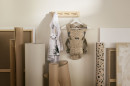 pol_pm_BABYBJORN-MINI-Woven-nosidelko-Beige-Dark-grey-print-33979_1.jpg