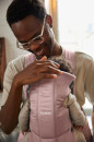 pol_pm_BABYBJORN-MINI-Woven-nosidelko-Zgaszony-Roz-33938_11.jpg